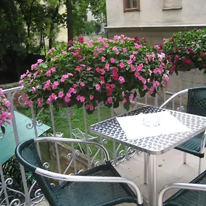 Ani-falstaff Bécs